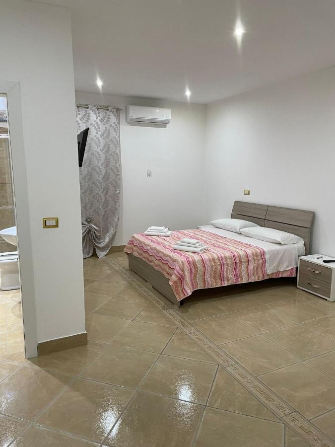 Corte Vena Bed & Breakfast Bianco Bagian luar foto